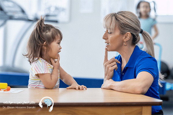 بهترین سن برای مراجعه به گفتاردرمانی